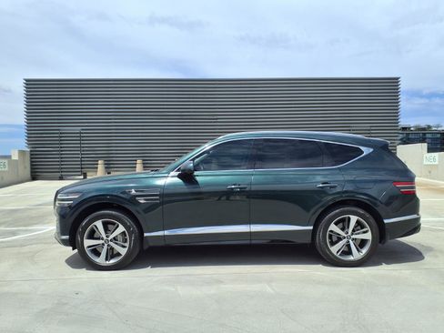 Certified 2022 Genesis GV80 2.5T w/ Advanced Package 02 AWD/4WD image 3