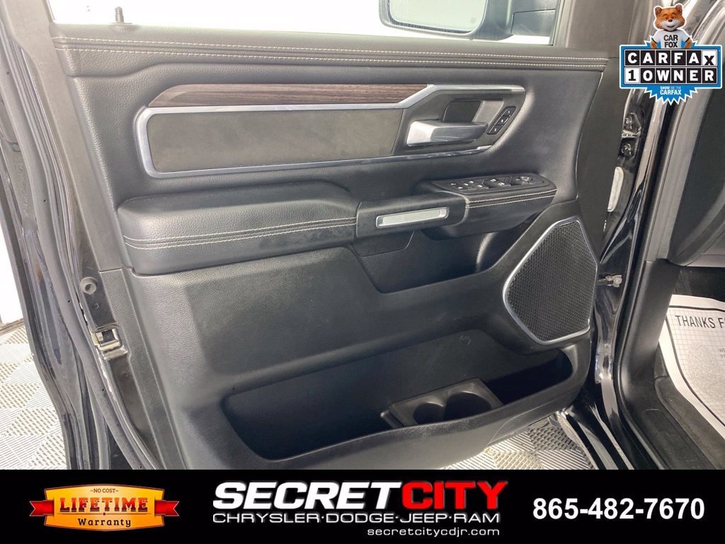 Used 2025 RAM 1500 Laramie AWD/4WD image 12