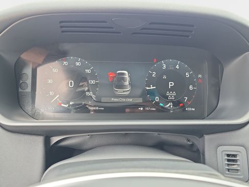 Certified 2025 Land Rover Discovery S AWD/4WD image 18