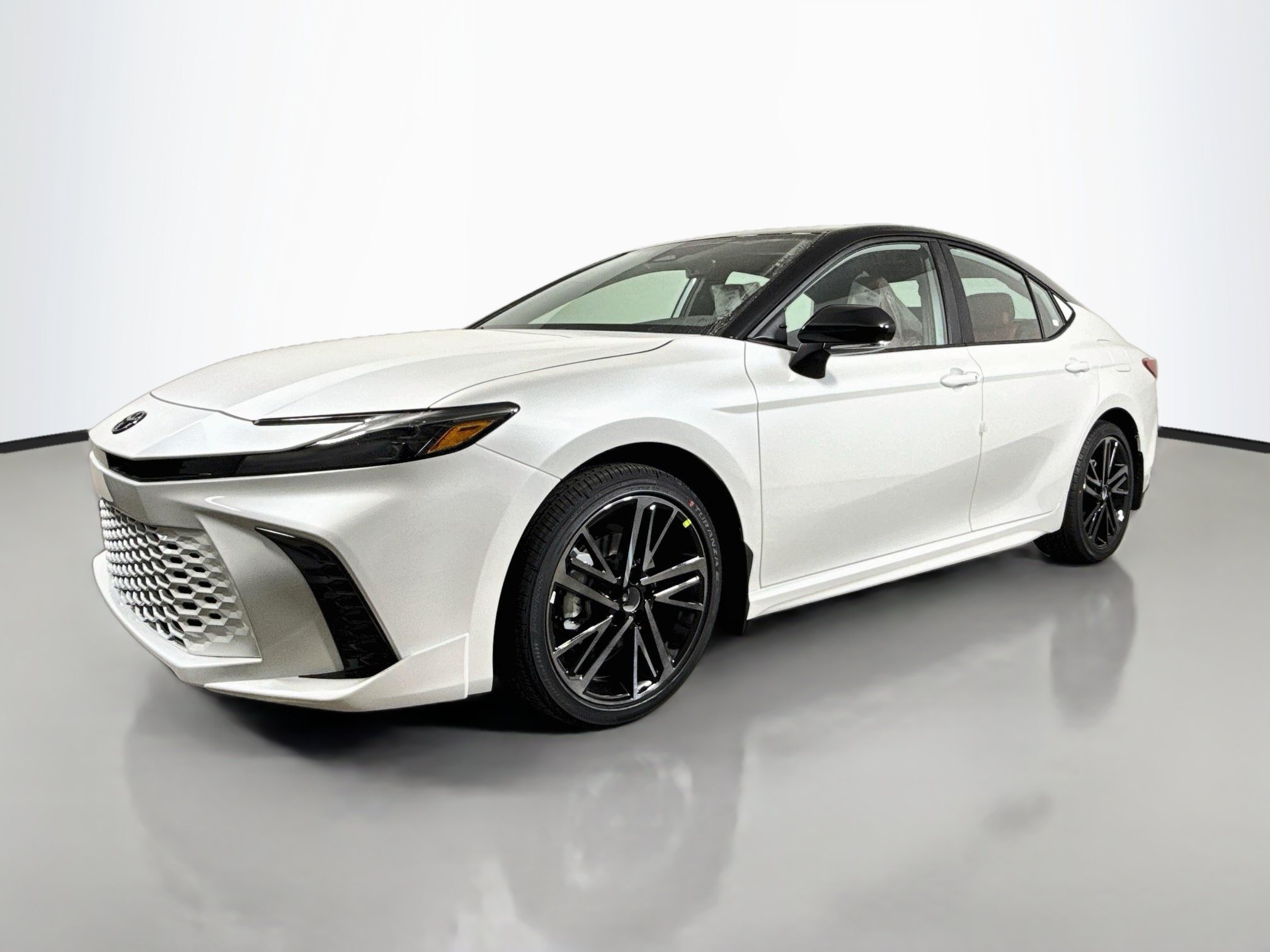 New 2027 Toyota Camry XSE AWD/4WD image 3
