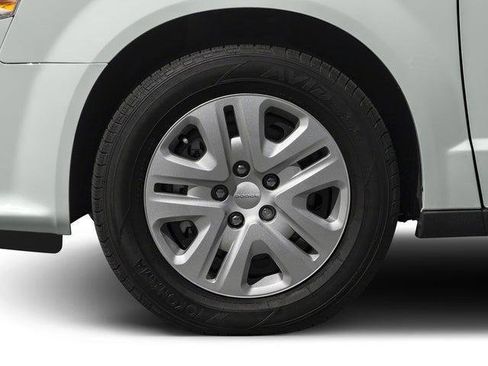 Certified 2018 Dodge Grand Caravan SE FWD image 11