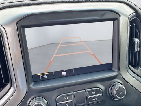 Used 2019 Chevrolet Silverado 1500 LT Trail Boss AWD/4WD image 19
