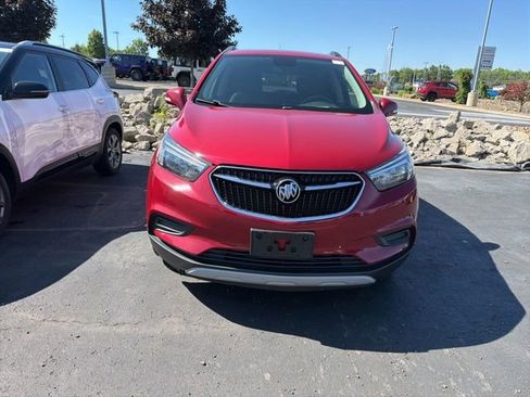 Used 2019 Buick Encore Preferred FWD image 2