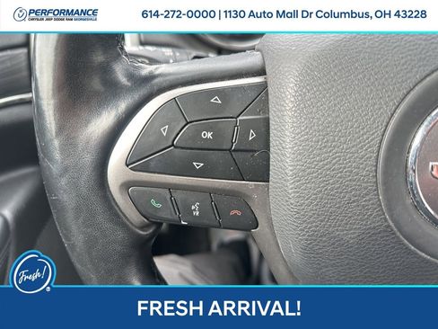 Used 2020 Jeep Grand Cherokee Limited w/ Luxury Group II image 17