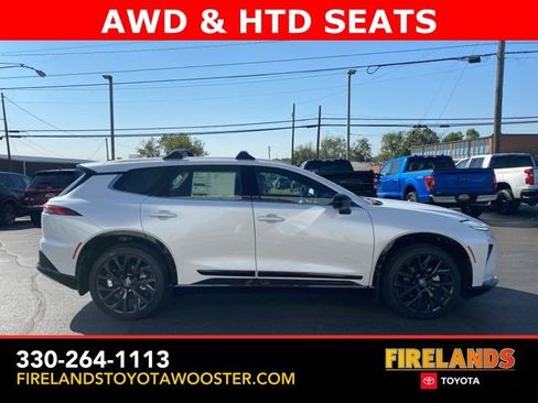 New 2025 Toyota Crown Signia image 9