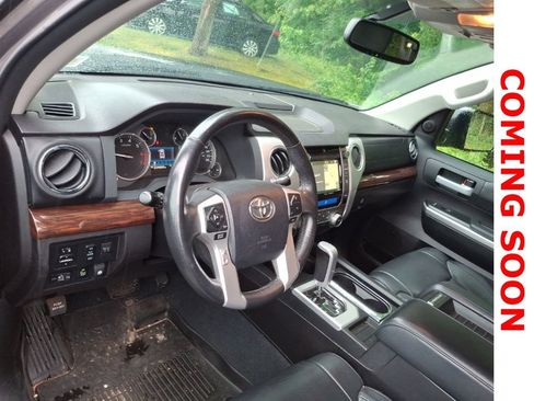 Used 2016 Toyota Tundra Limited w/ Limited Premium Package AWD/4WD image 12
