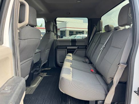 Used 2018 Ford F250 XLT w/ Camper Package AWD/4WD image 16