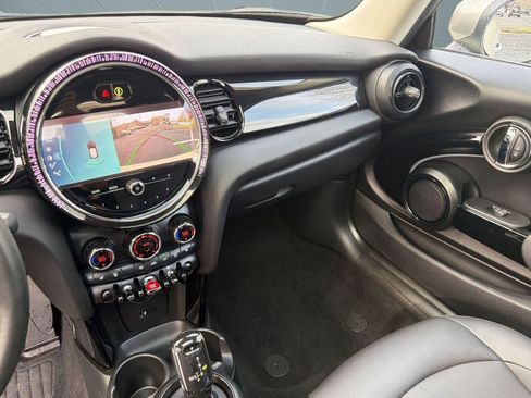 Certified 2023 MINI Cooper 2-Door Hardtop image 27