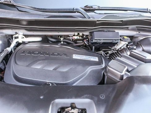 Used 2016 Honda Pilot Elite image 30