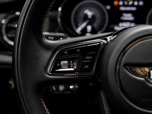 Used 2023 Bentley Bentayga Speed image 15