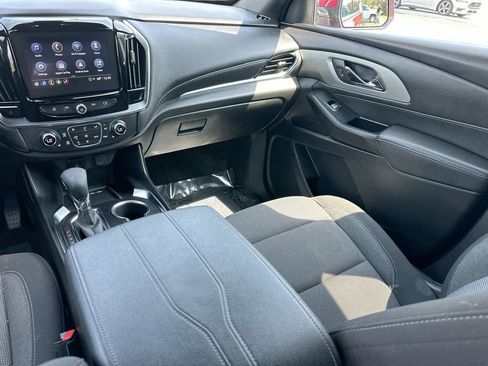 Used 2023 Chevrolet Traverse LT FWD image 21