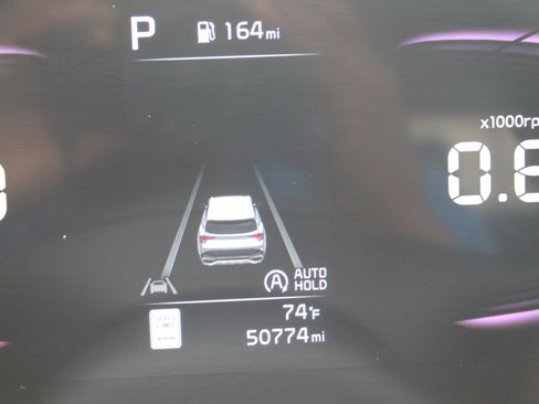 Used 2023 Kia Sportage EX image 8