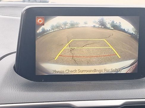 Used 2018 MAZDA MAZDA3 Touring image 37