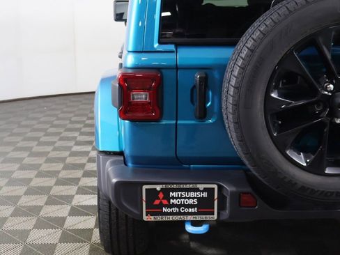 Used 2024 Jeep Wrangler Unlimited Sahara AWD/4WD image 14