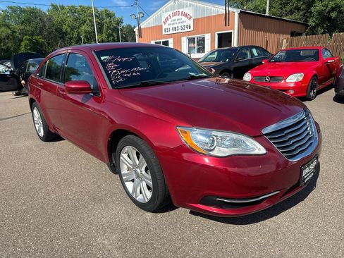 Used 2013 Chrysler 200 LX FWD image 3