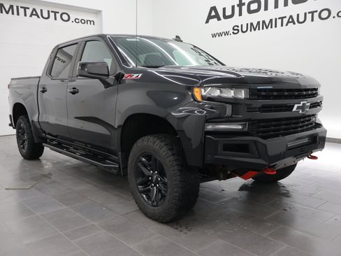 Used 2020 Chevrolet Silverado 1500 LT Trail Boss AWD/4WD image 2