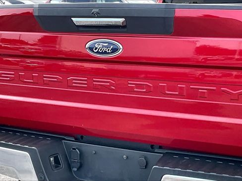 Used 2021 Ford F250 XLT w/ XLT Premium Package AWD/4WD image 27