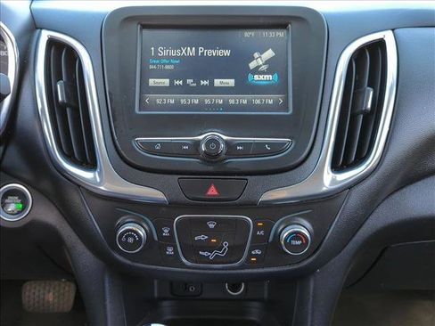 Used 2018 Chevrolet Equinox LT image 14