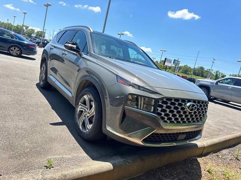 Used 2021 Hyundai Santa Fe SEL w/ Convenience + Premium Package FWD image 2
