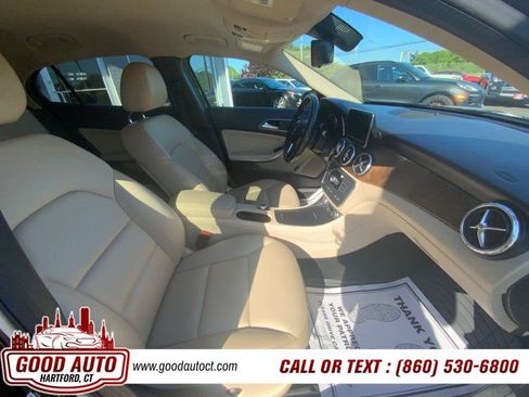 Used 2015 Mercedes-Benz GLA 250 4MATIC image 13