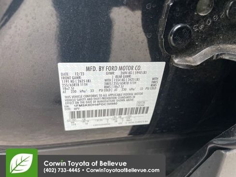 Used 2023 Ford Explorer XLT w/ Equipment Group 202A AWD/4WD image 23