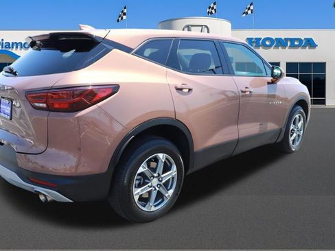 Used 2023 Chevrolet Blazer LT FWD image 7