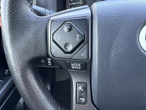 Used 2020 Toyota Tacoma TRD Sport image 25