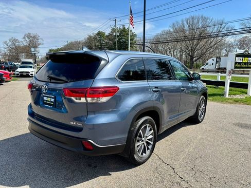 Used 2018 Toyota Highlander XLE image 8