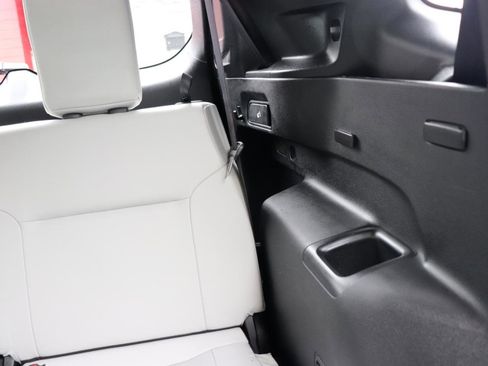 Used 2025 Mitsubishi Outlander SE AWD/4WD image 25