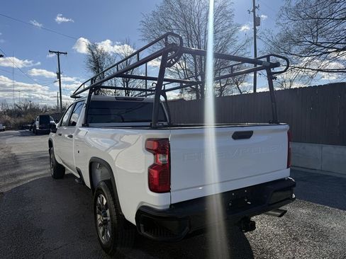 Used 2023 Chevrolet Silverado 2500 Custom image 16