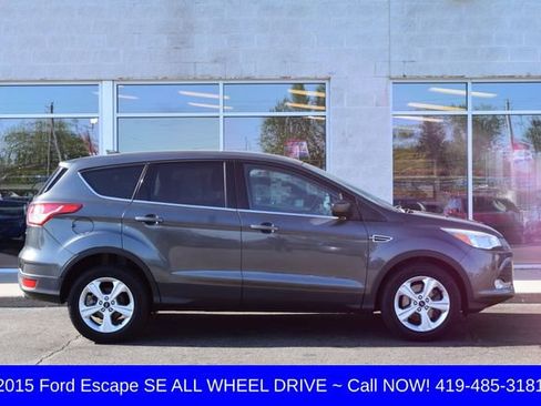 Used 2015 Ford Escape SE AWD/4WD image 3