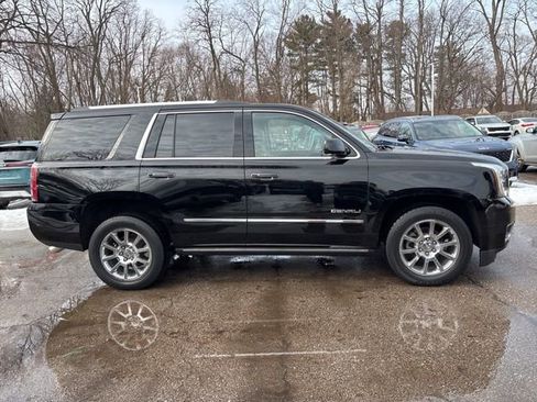 Used 2017 GMC Yukon Denali w/ Open Road Package image 4
