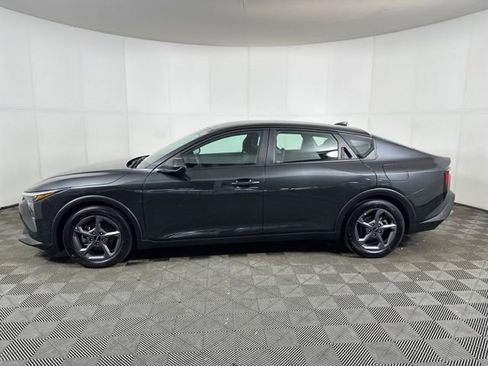 Used 2025 Kia K4 LXS image 6