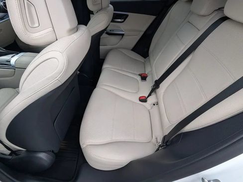 Used 2023 Mercedes-Benz GLC 300 image 17