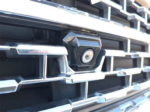 Used 2022 GMC Acadia Denali w/ Denali Technology Package image 16