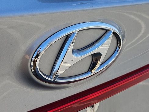 Used 2023 Hyundai Santa Fe Limited image 36