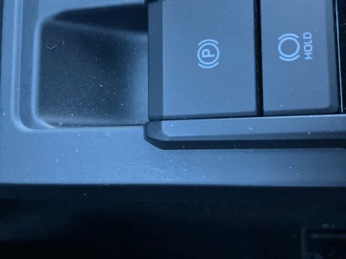 Used 2024 Toyota Tacoma TRD Off-Road image 27