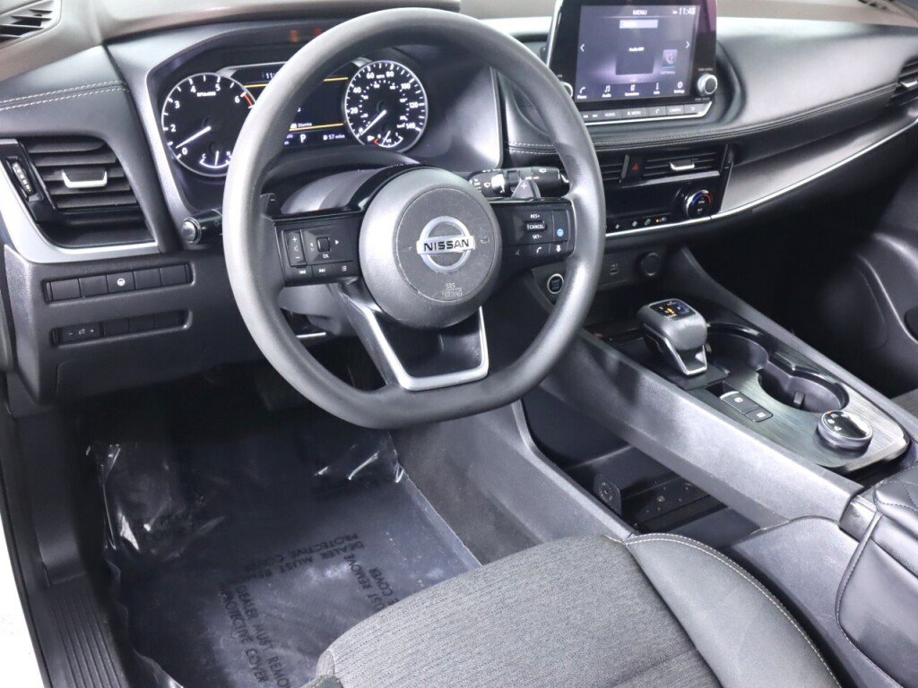 Used 2021 Nissan Rogue SV AWD/4WD image 9