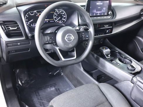 Used 2021 Nissan Rogue SV AWD/4WD image 9
