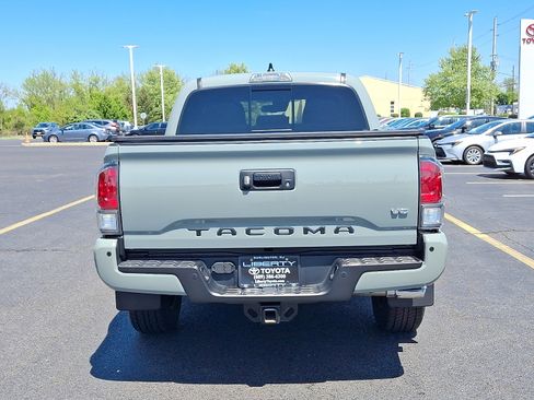 Used 2023 Toyota Tacoma TRD Sport w/ Technology Package AWD/4WD image 5