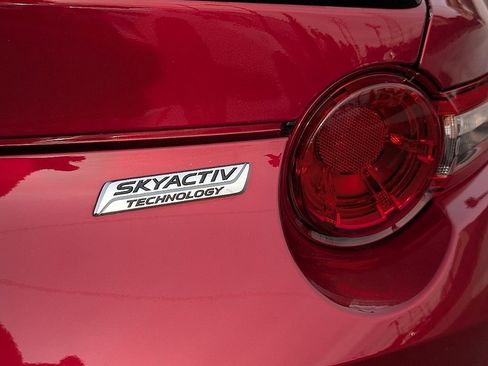 Used 2019 MAZDA MX-5 Miata Club image 14