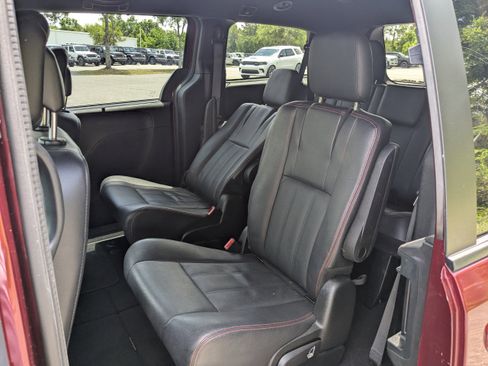Certified 2019 Dodge Grand Caravan GT FWD image 13