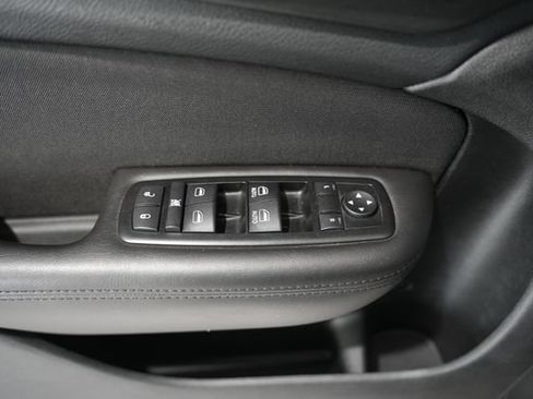 Used 2015 Chrysler 200 Limited w/ Comfort Group FWD image 11