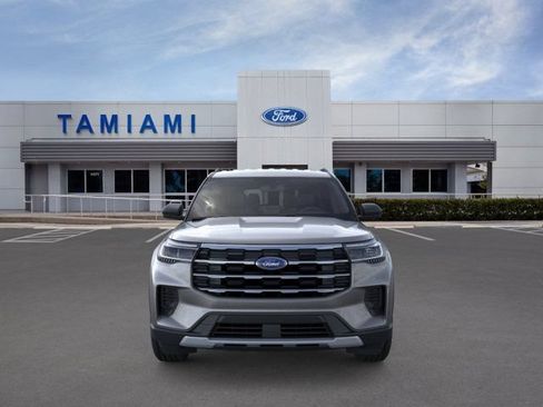 New 2026 Ford Explorer Active RWD image 6