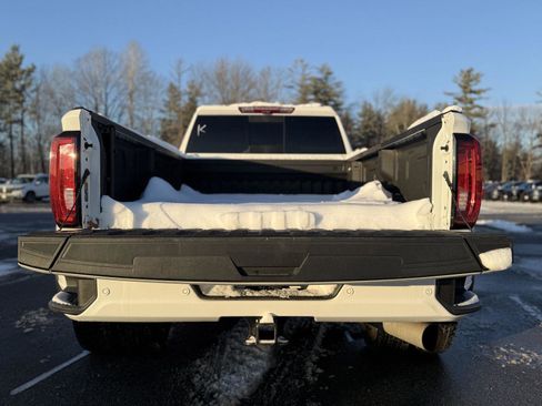 Used 2023 GMC Sierra 3500 Denali w/ Denali Ultimate Package image 10