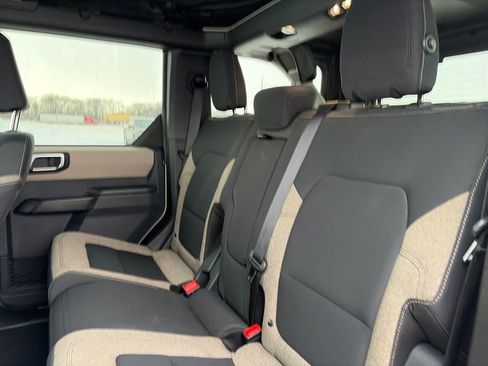 Used 2025 Ford Bronco Big Bend image 34