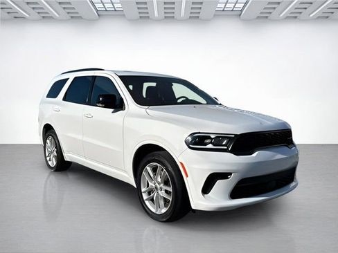 Used 2024 Dodge Durango GT image 2