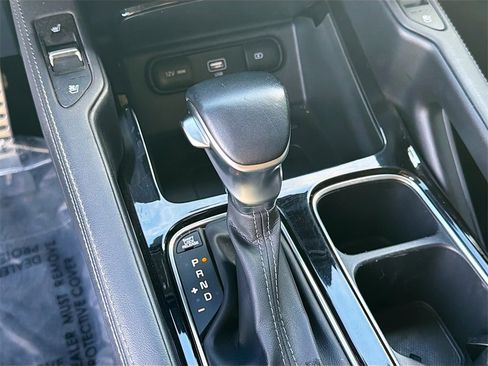 Used 2021 Kia Telluride SX w/ SX Prestige Package image 16