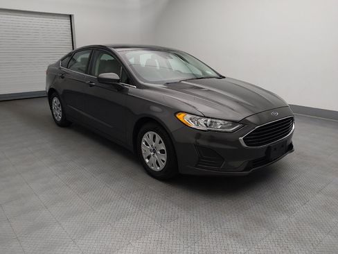 Used 2020 Ford Fusion S FWD image 13