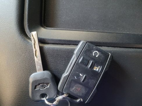 Used 2018 Chevrolet Tahoe LS RWD image 32